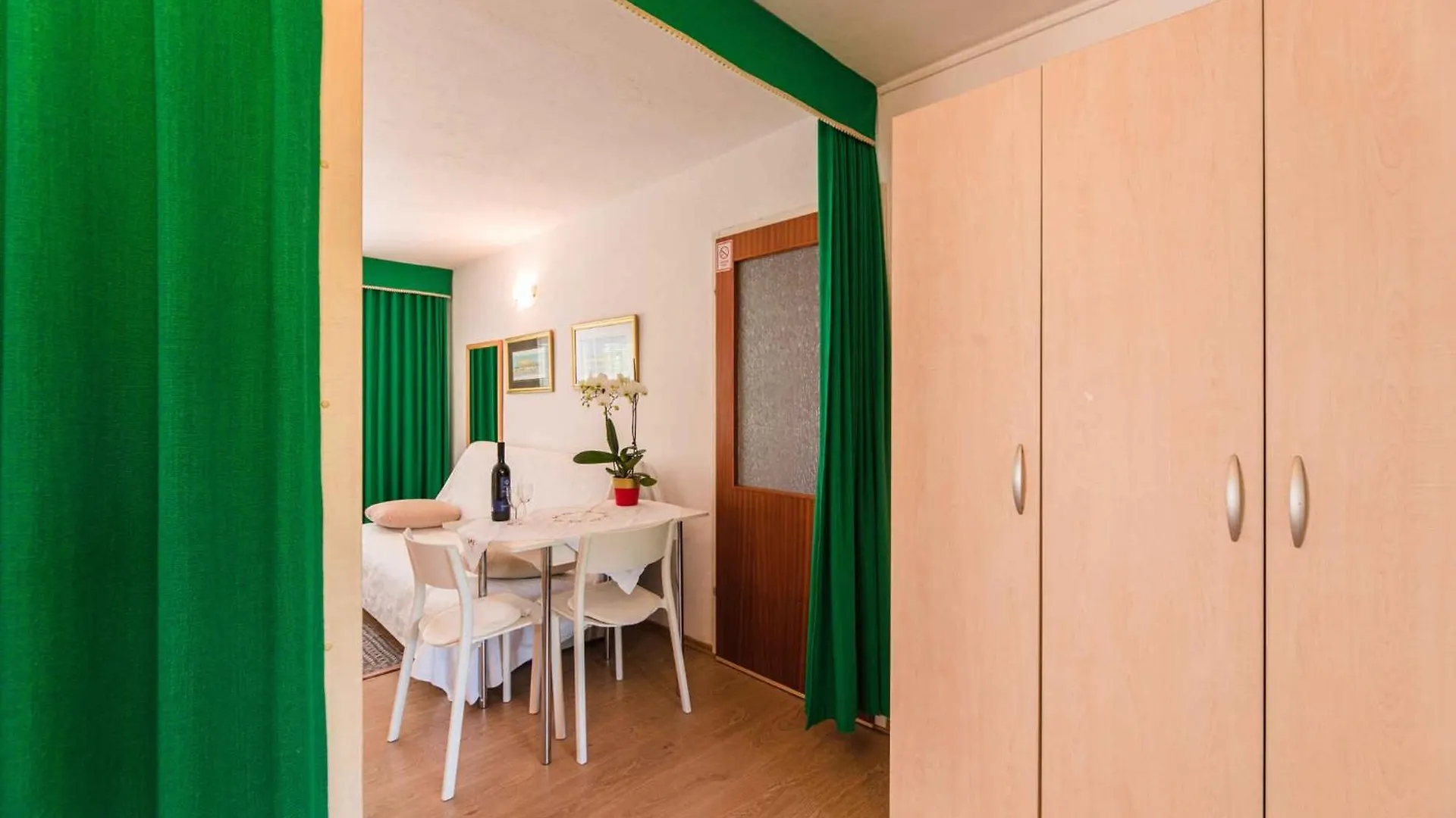Apartments In Crikvenica 41682