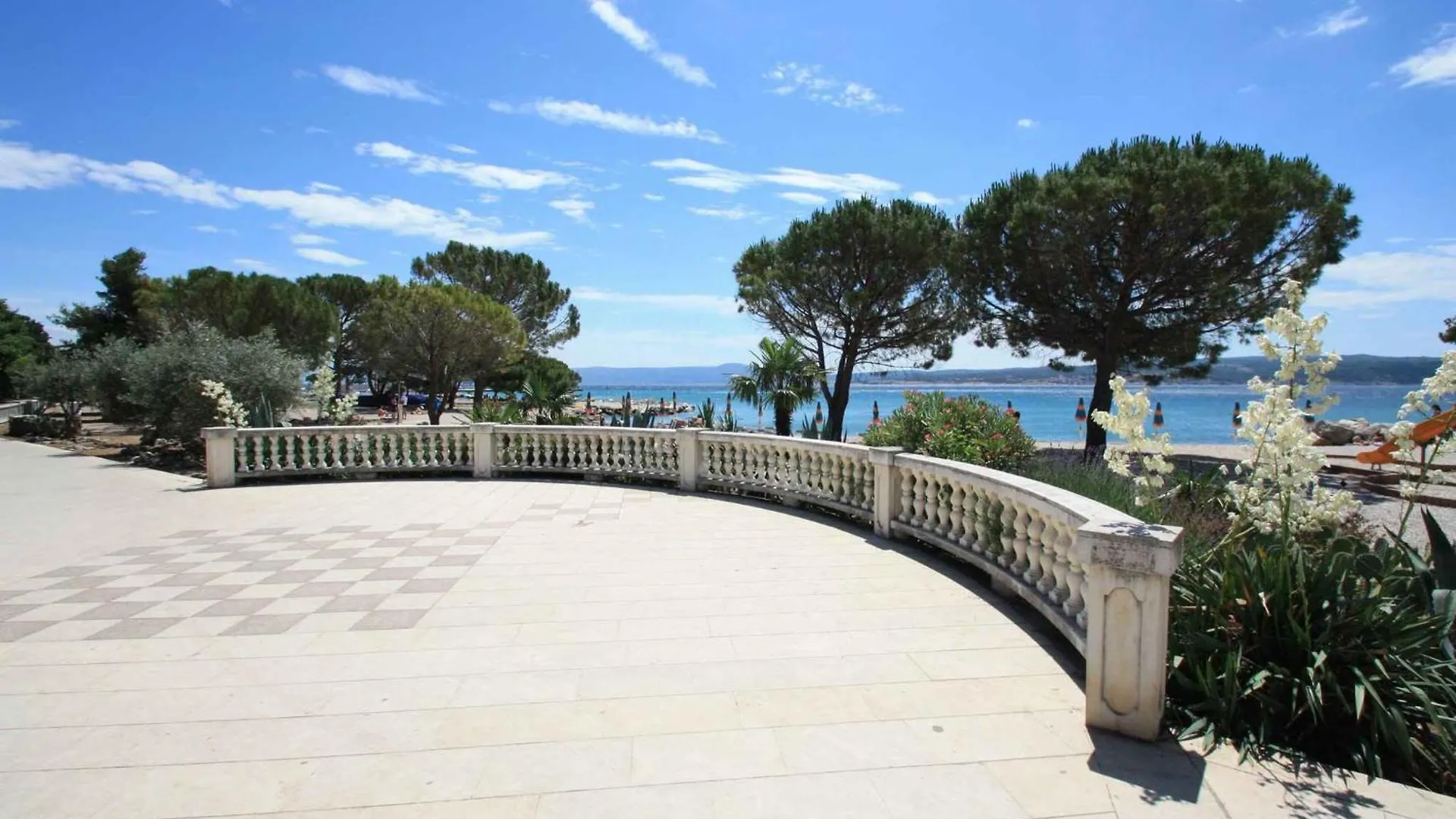 Apartments In Crikvenica 41682