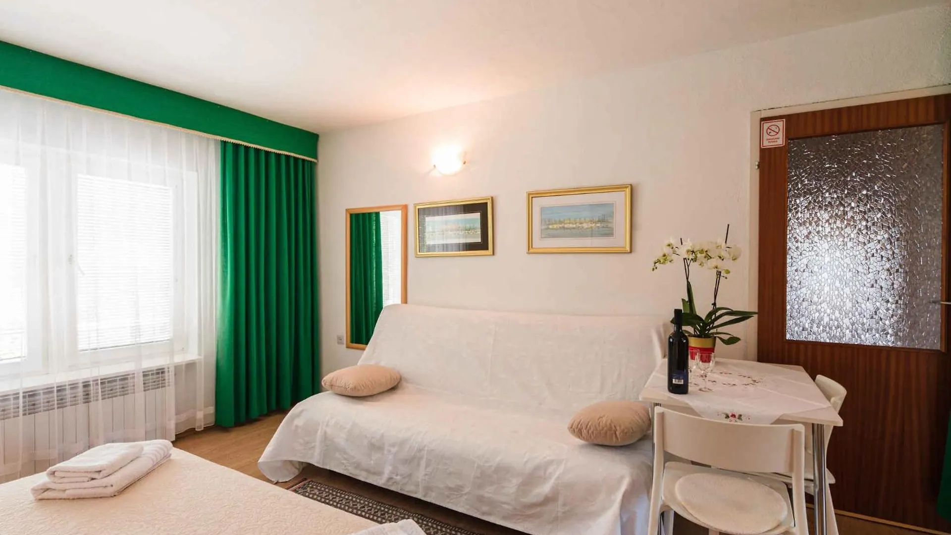 Apartments In Crikvenica 41682