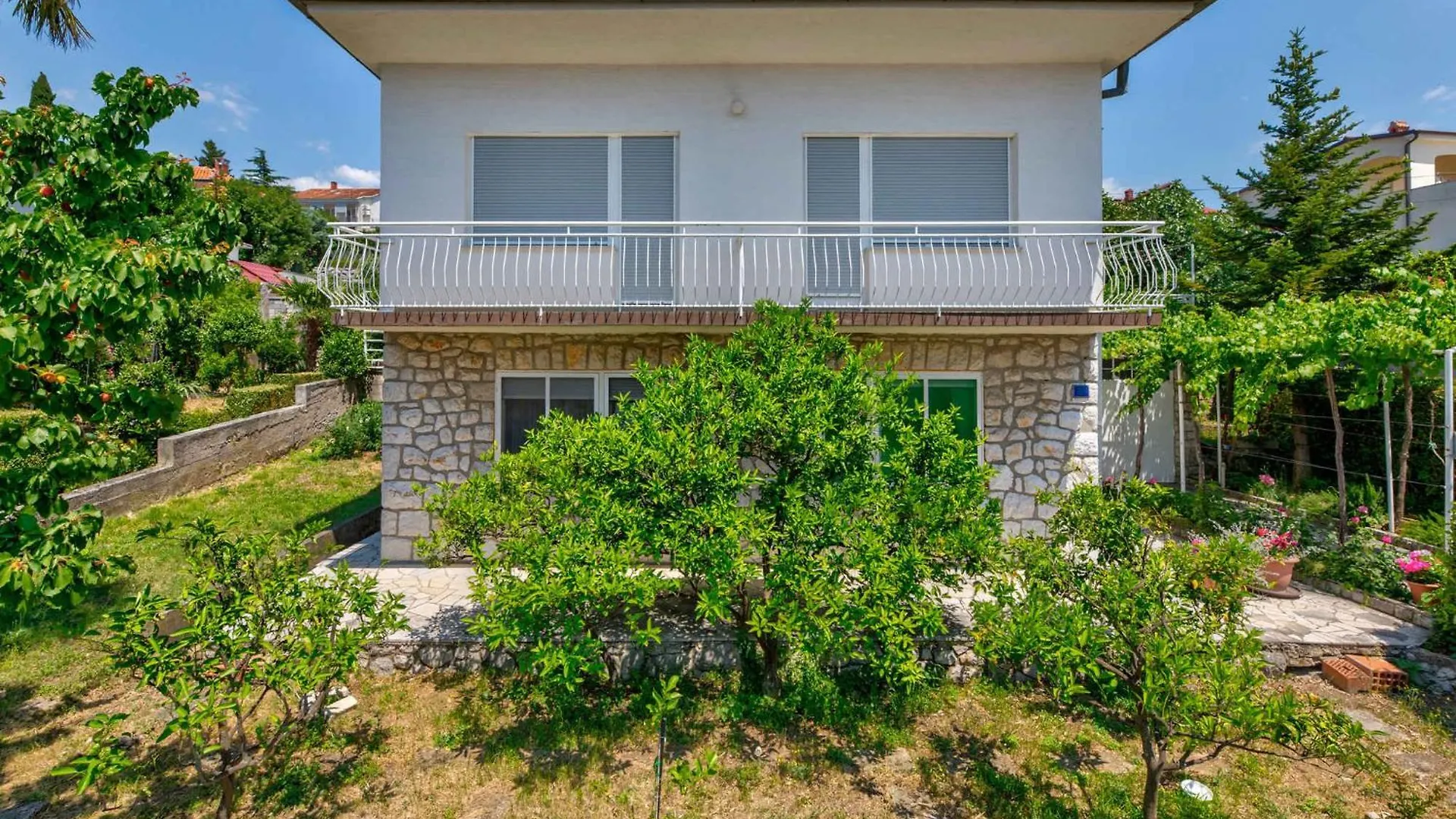 Apartments In Crikvenica 41682